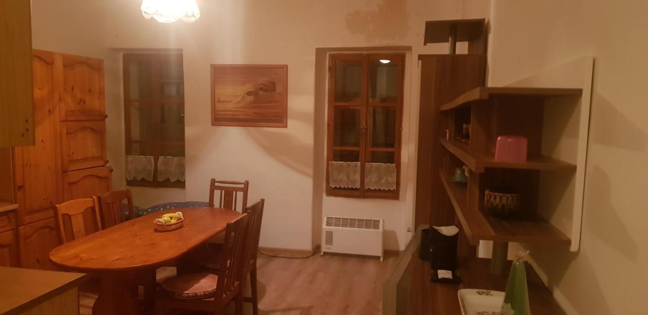 Apartman Namesti 2 Горни-Блатна Экстерьер фото